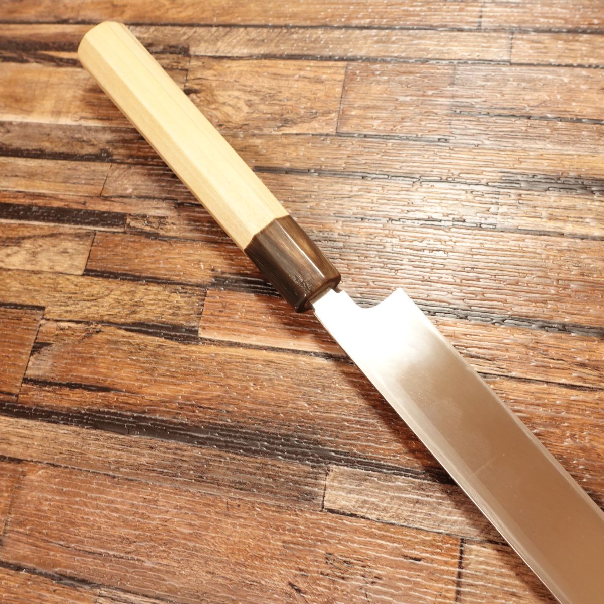 Yasuyuki Honyaki Fugu-Hiki Knife, Sharpened, Yanagiba Knife, Sashimi Knife, Water Buffalo Octagonal Handle, Sanbo, Nearly Unused, Comes with Wooden Sheath