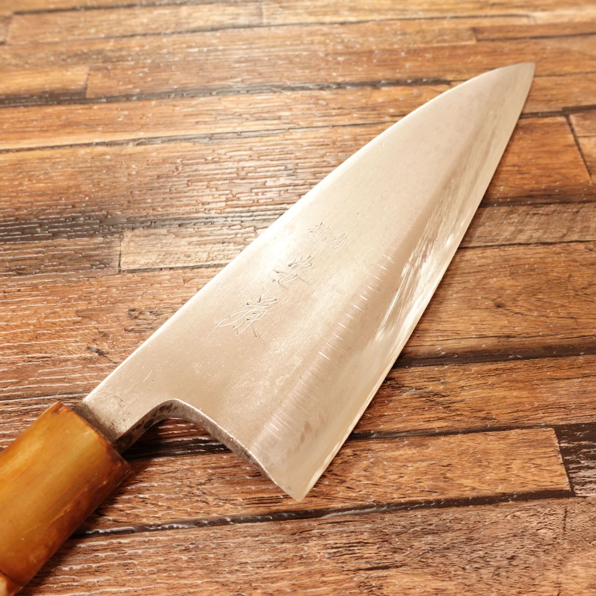 Shinjuku Ando Deba Knife, Sharpened, Water Buffalo Handle, 180mm, Thick Blade