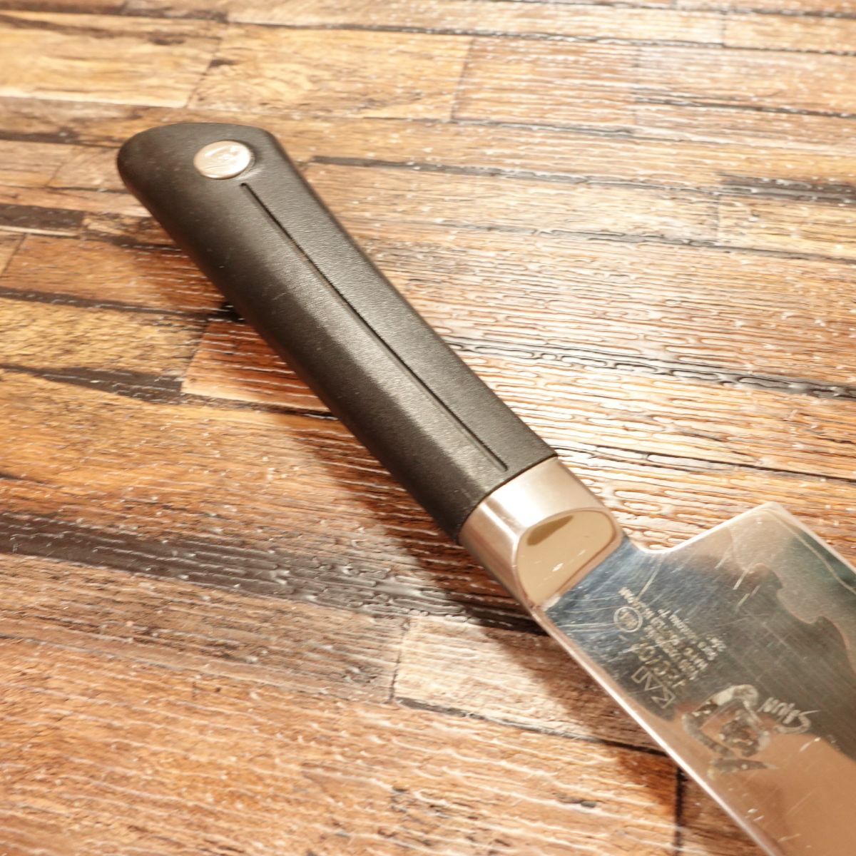 Shun SORA Santoku Knife, Sharpened, All-Purpose Knife, KAI VB0702, VG10 Steel, 180mm