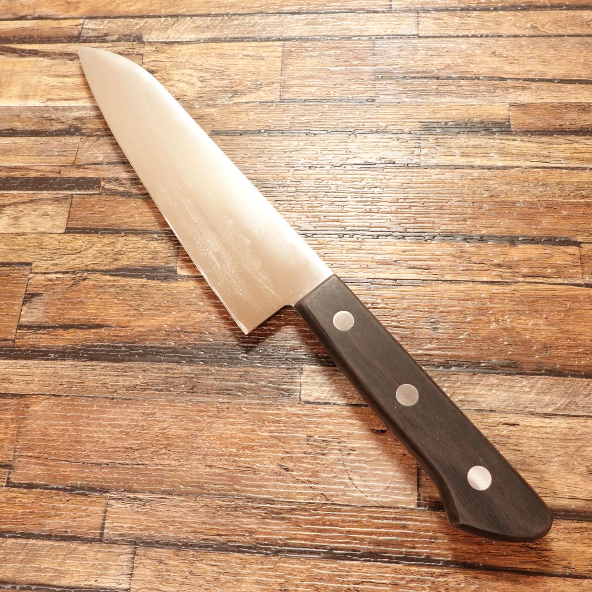 Jikko Santoku Knife, Sharpened, H-INOX All-Purpose Knife, Stainless Steel, Sakai Jikko, 180mm