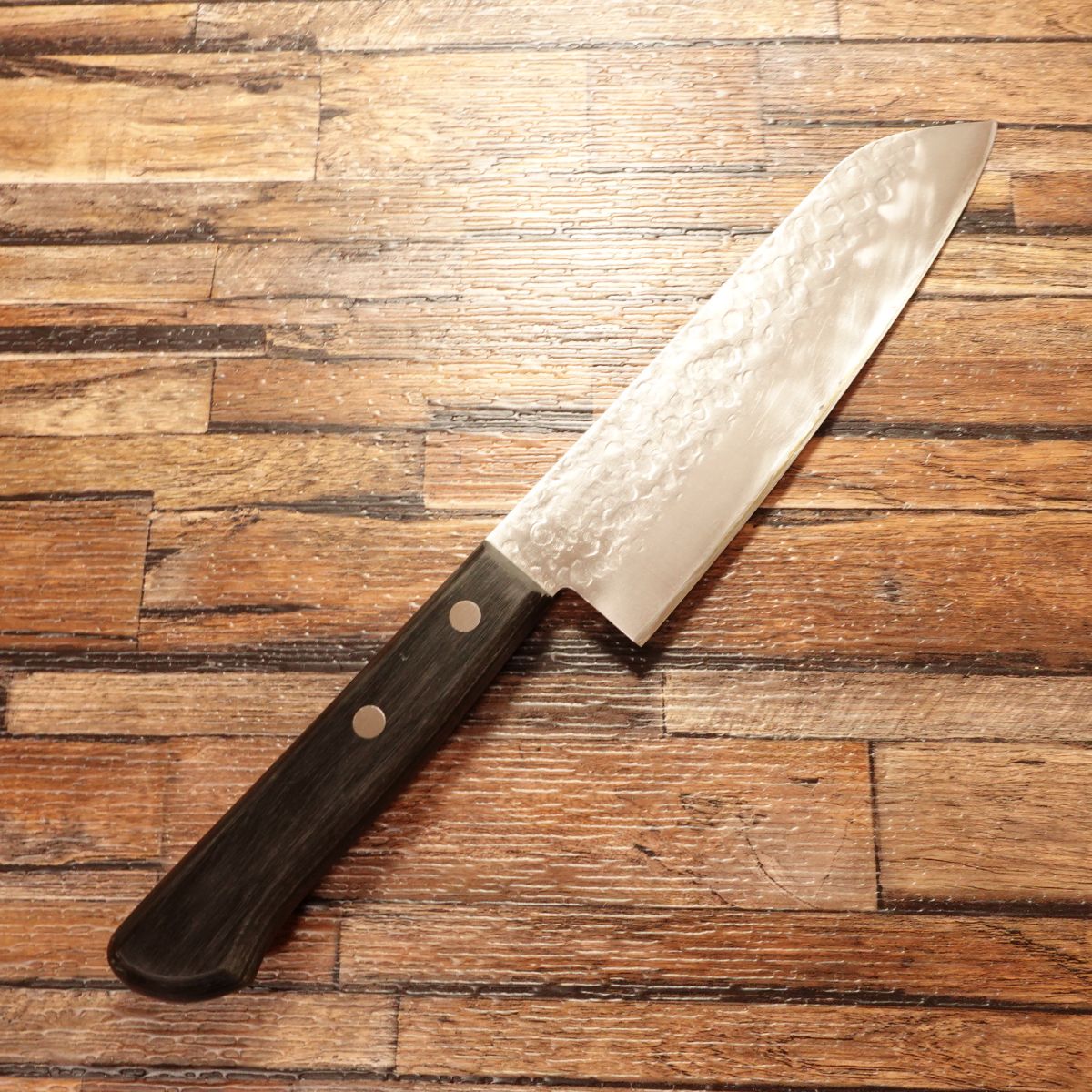 Yamashita Santoku Knife, Sharpened, Hammered Finish, Forged, All-Purpose Knife, 165mm