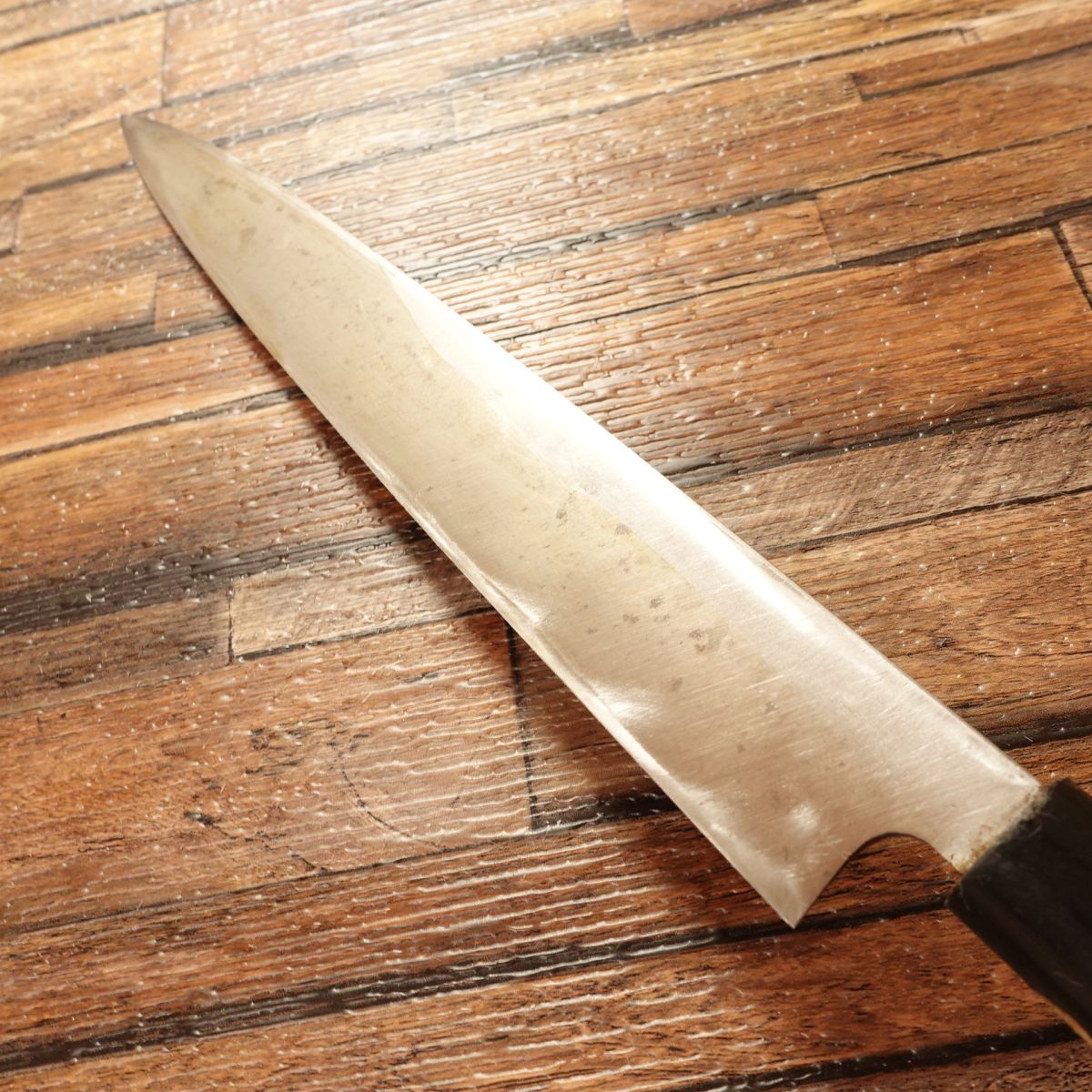 Minamoto Kikushige Yanagiba Knife, Sharpened, Sashimi Knife, Sakai, Finest Forged, With Seal, 240mm