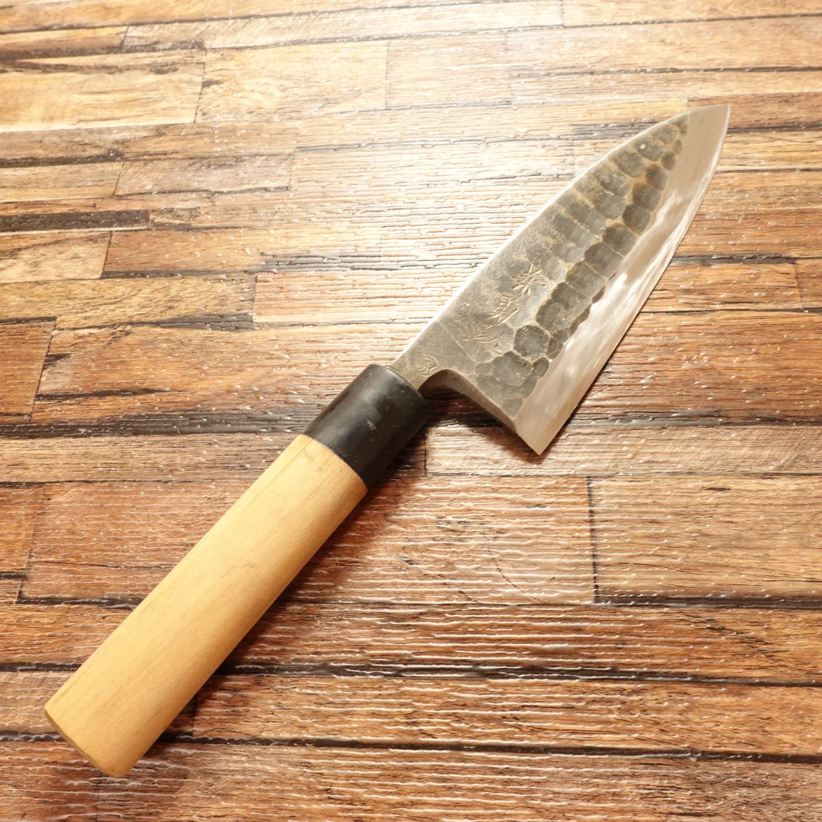 Kaneyuu Deba Knife, Sharpened, Black-Forged, Hammered Finish, Yasuki Steel, Carbon Forge, “Shu” Grade, 155mm