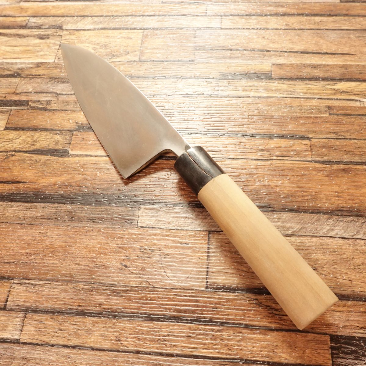 Izutsuki Kiya Deba Knife, Sharpened, Buffalo Horn Handle, With Small Crack, Minimal Use, Budget-Friendly, 155mm