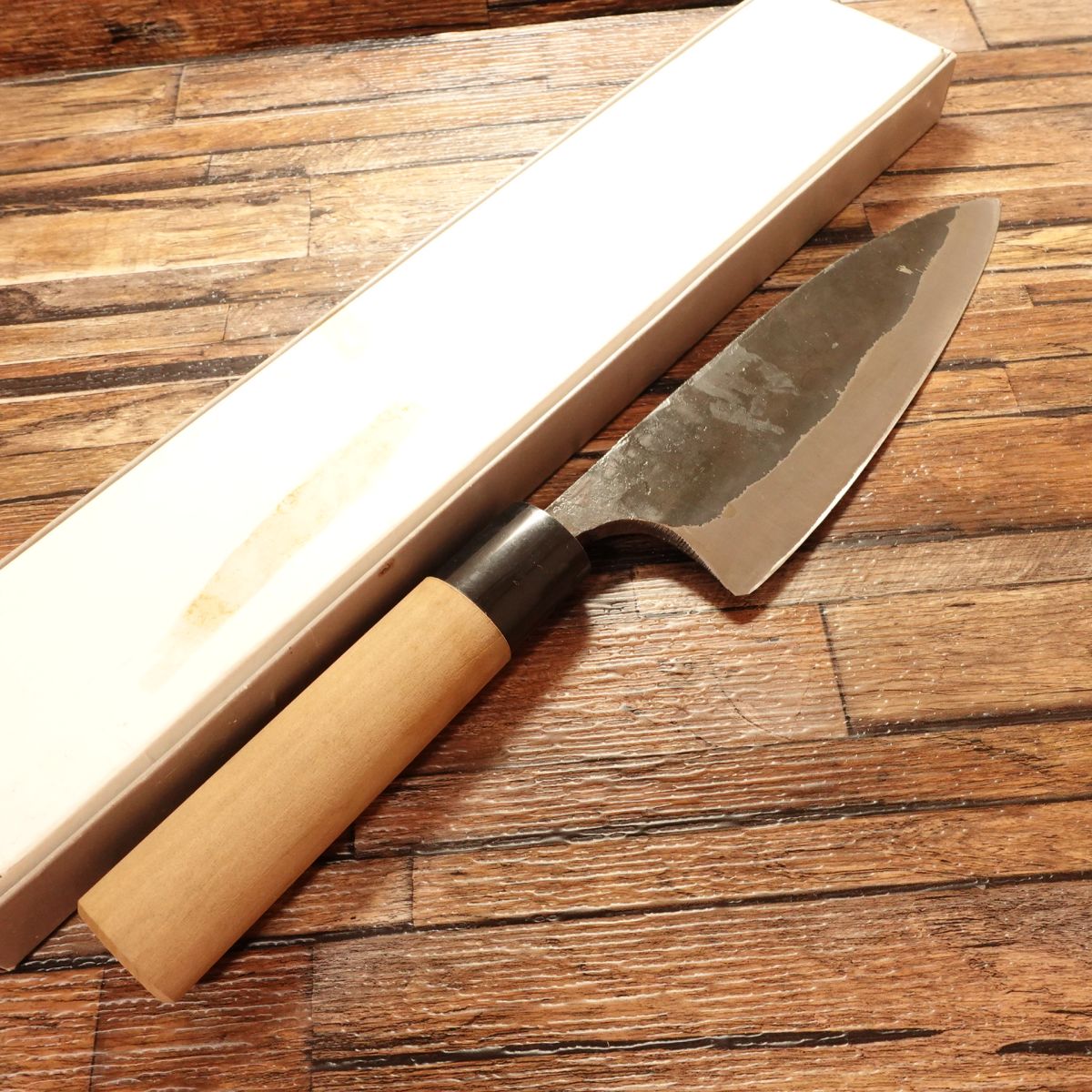 Honshu Double-Bevel All-Purpose Knife, Sharpened, Ikenami Hamono Seisakusho, Tanegashima Black-Forged Wa-Santoku, Unused, Boxed, 175mm