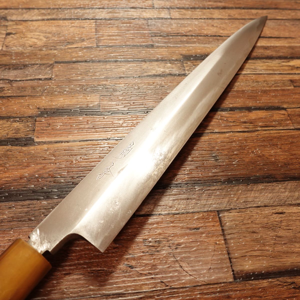 Kikusue Yanagiba Knife, Sharpened, Forged by Swordsmith Mizuno Masanori, Sashimi Knife, White Water Buffalo Handle, High-Carbon Steel, Rare, 275mm
