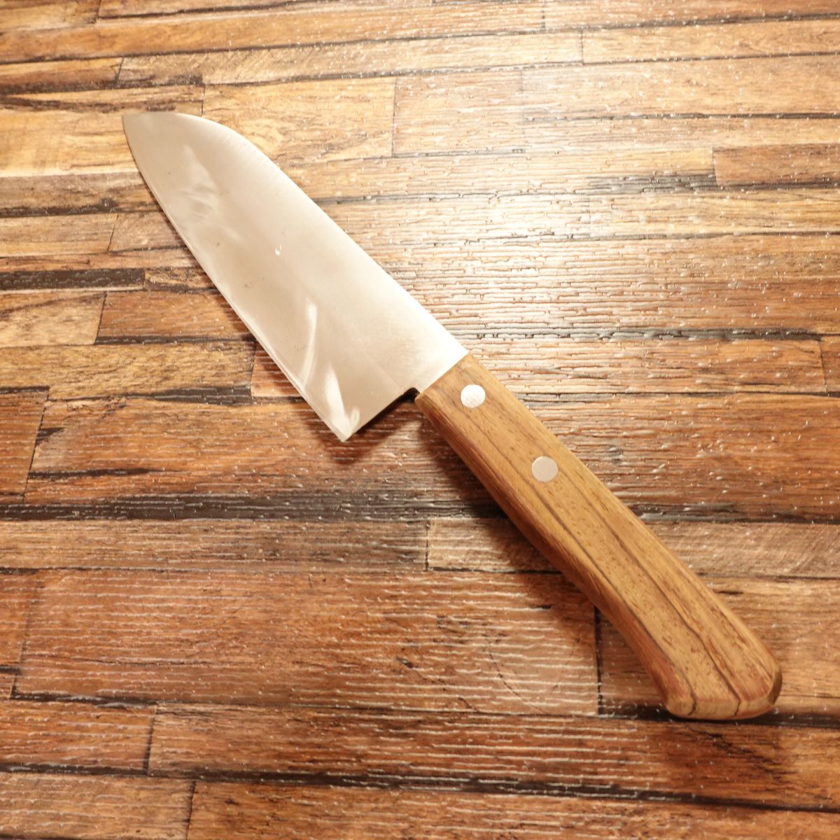 Sakai Takemori Santoku Knife, Sharpened, Molybdenum Stainless, All-Purpose Knife, 165mm