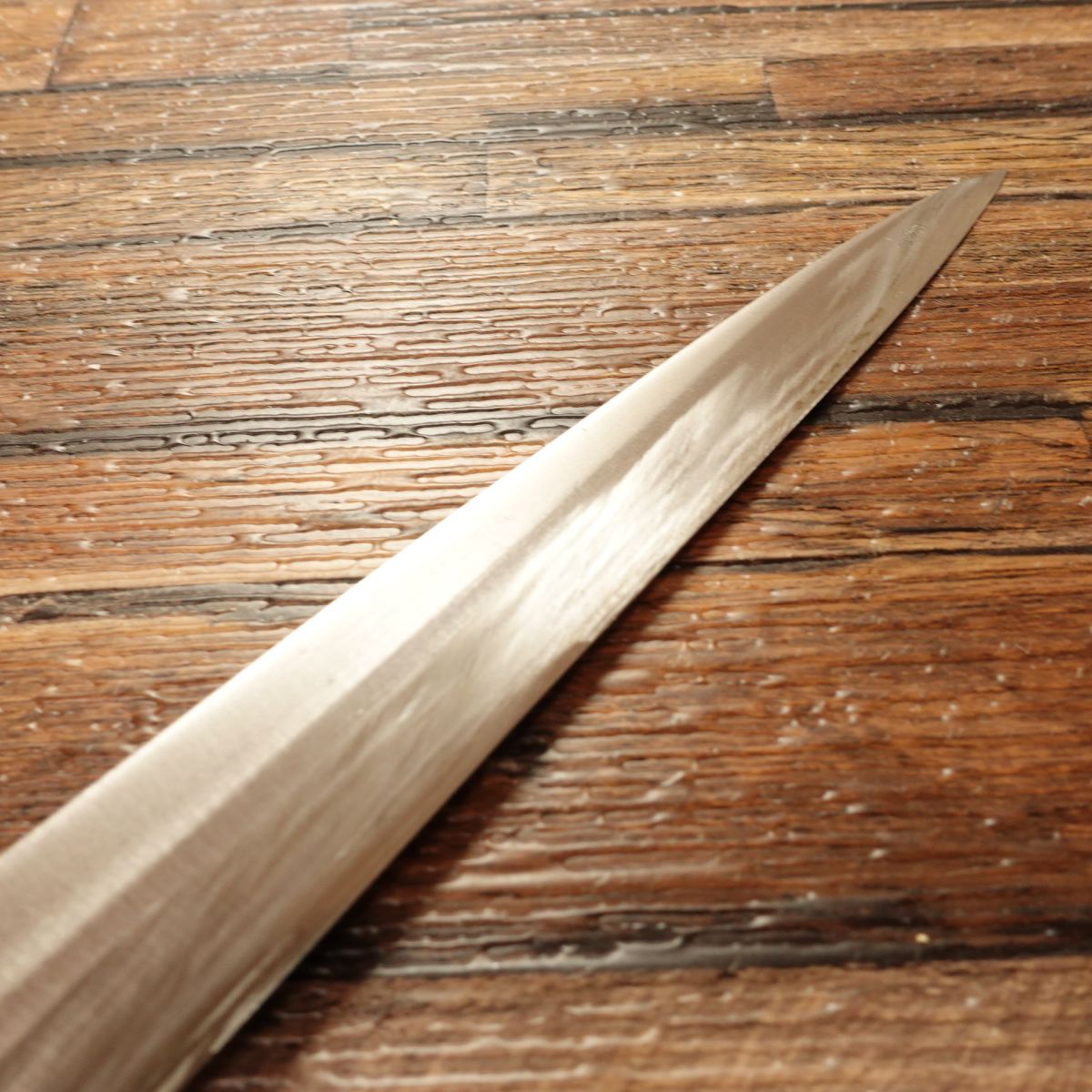Minamoto Akitada Yanagiba Knife, Sharpened, “Shou Tai Ran” Marking, Kikuhide, Fully Forged, Buffalo Horn Handle, 295mm