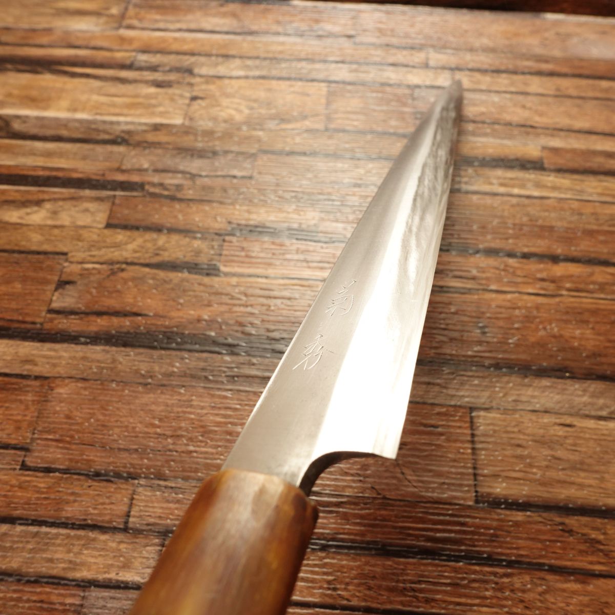 Minamoto Akitada Yanagiba Knife, Sharpened, “Shou Tai Ran” Marking, Kikuhide, Fully Forged, Buffalo Horn Handle, 295mm