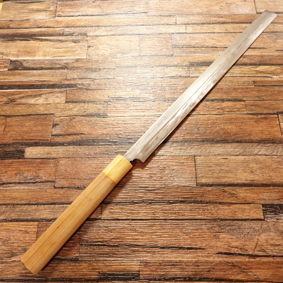 Aritsugu Tako-Hiki Knife, Sharpened, White Water Buffalo Handle, Sashimi Knife, Octopus Cutter, Lightly Used, 305mm