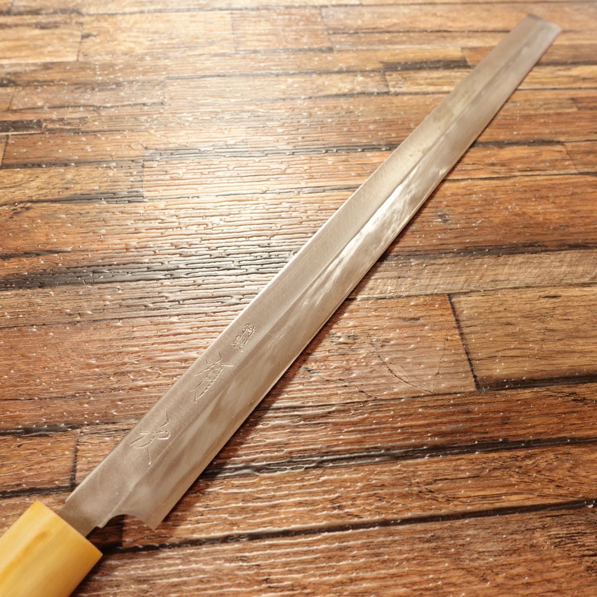 Aritsugu Tako-Hiki Knife, Sharpened, White Water Buffalo Handle, Sashimi Knife, Octopus Cutter, Lightly Used, 305mm