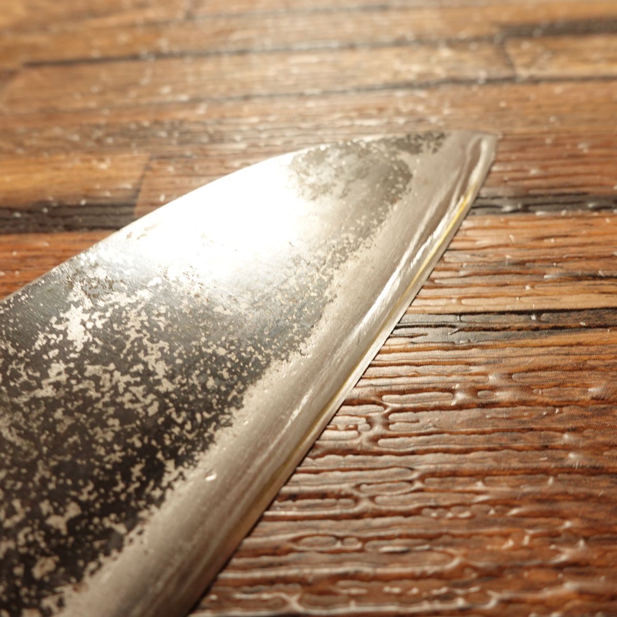 Izutsuki Kiya Wa‑Santoku Knife, Sharpened, Water Buffalo Handle, Yasugi Blue Paper Steel, Black Finish, All‑Purpose “Wa” Gyuto Style, 165 mm