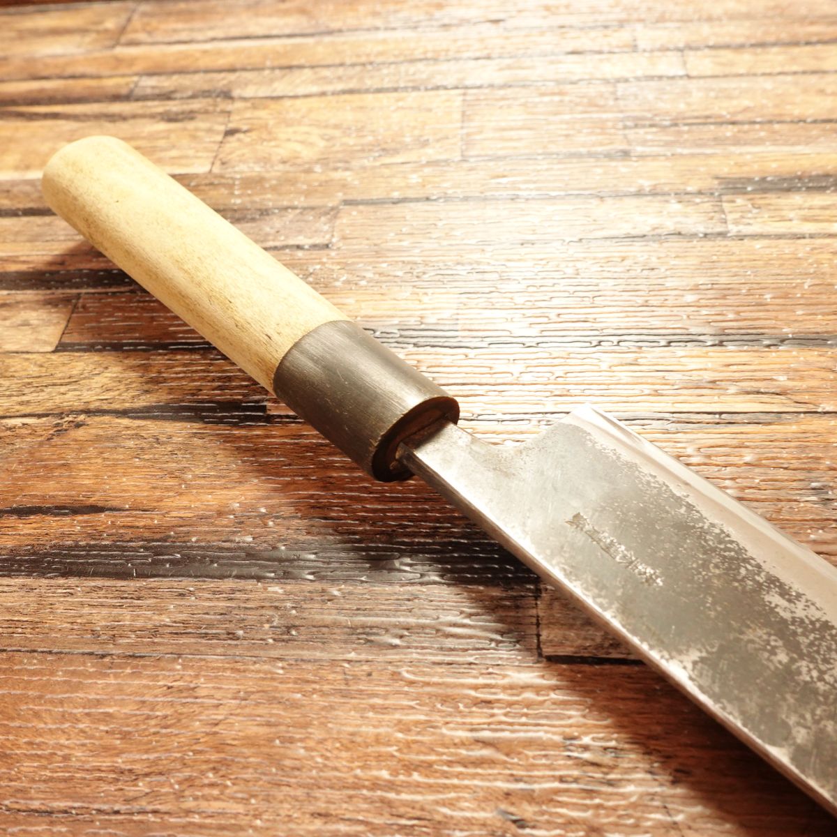 Izutsuki Kiya Wa‑Santoku Knife, Sharpened, Water Buffalo Handle, Yasugi Blue Paper Steel, Black Finish, All‑Purpose “Wa” Gyuto Style, 165 mm