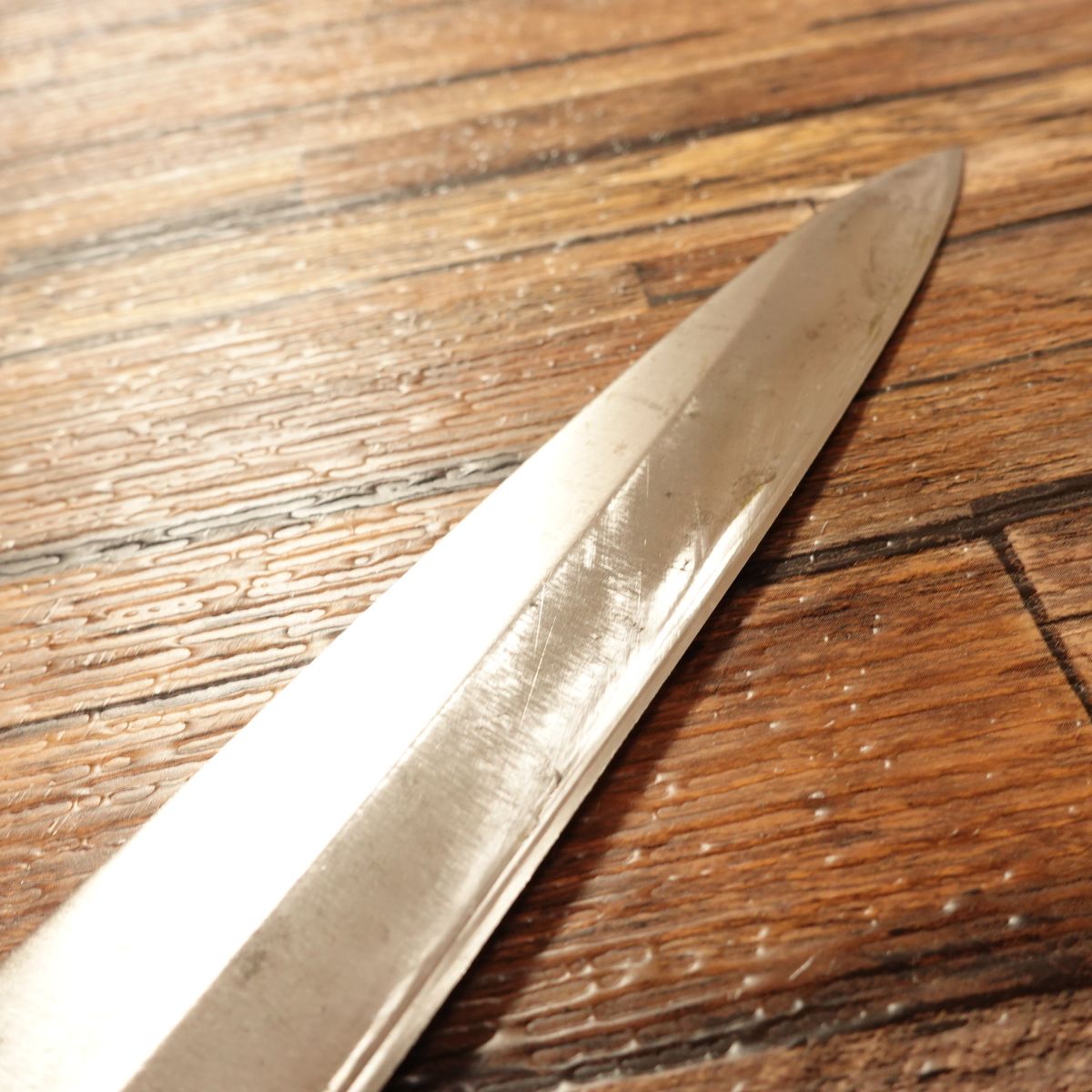 Suketoyo Yanagiba Knife, Sharpened, Hagane, Thin Blade, Comes with Brand Sticker, 220 mm