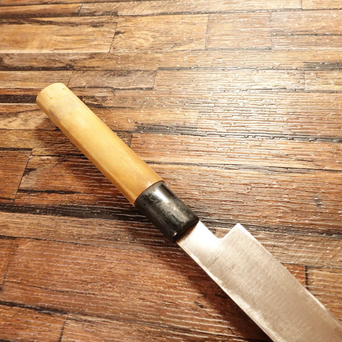 Suketoyo Yanagiba Knife, Sharpened, Hagane, Thin Blade, Comes with Brand Sticker, 220 mm