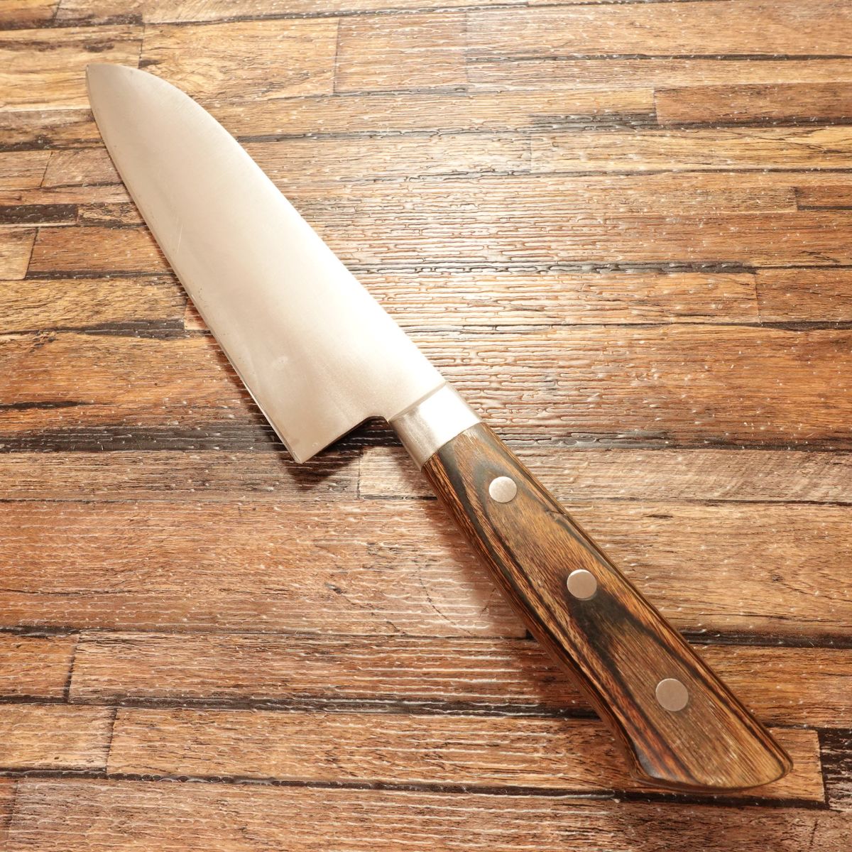 Musoken Santoku Knife, Sharpened, All-Purpose Knife, Hon-Warikomi, DP Gold Series, 185mm
