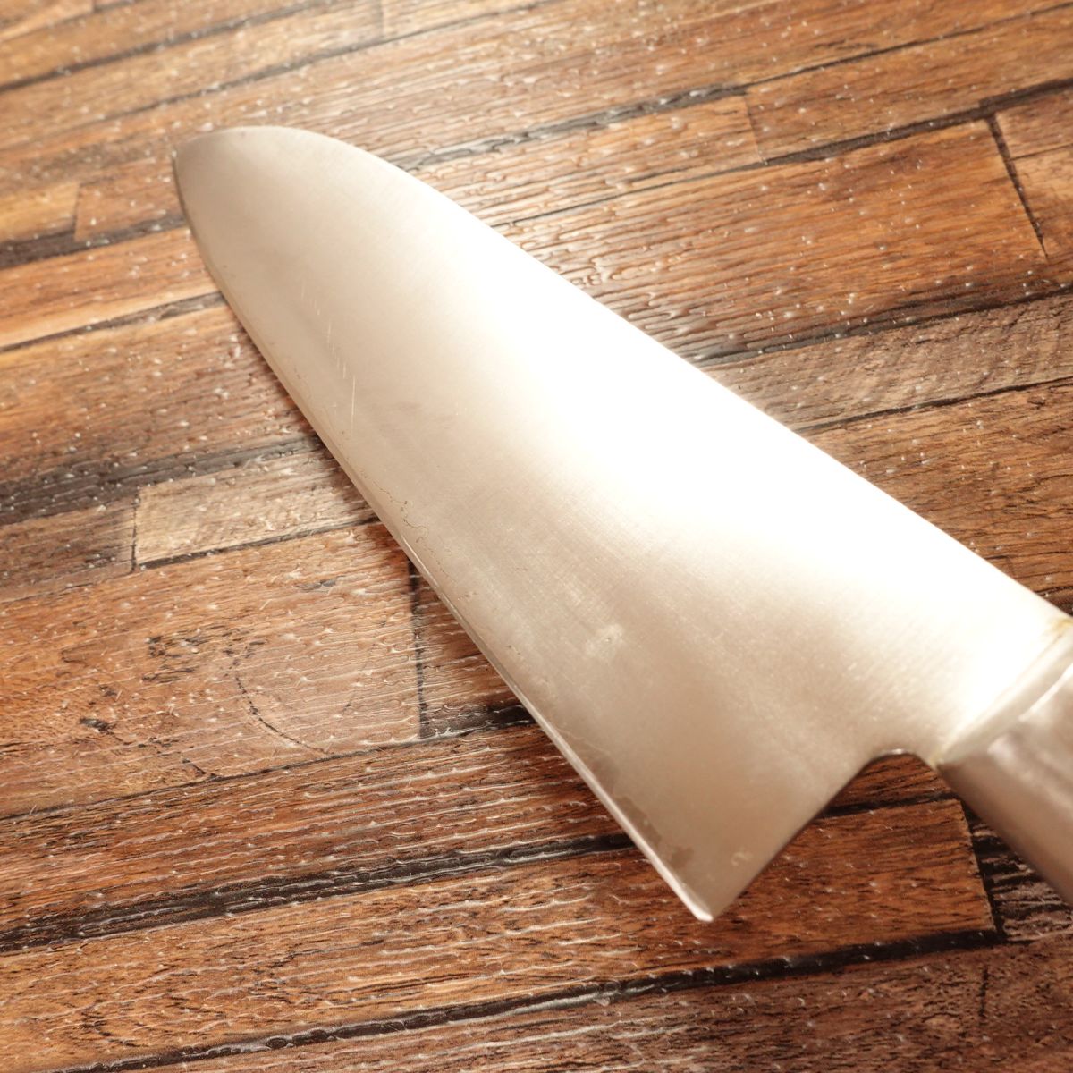Musoken Santoku Knife, Sharpened, All-Purpose Knife, Hon-Warikomi, DP Gold Series, 185mm