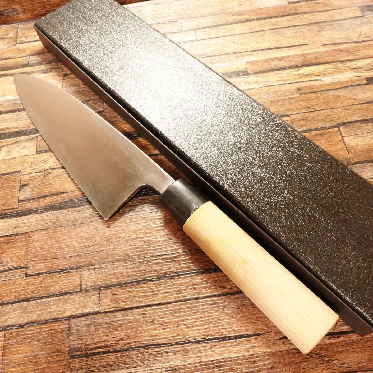 Yoshinaga Large Deba Knife, Sharpened, Kato Yoshinaga Hamono, With Price Seal, Unused Stored Item, Boxed, 200mm