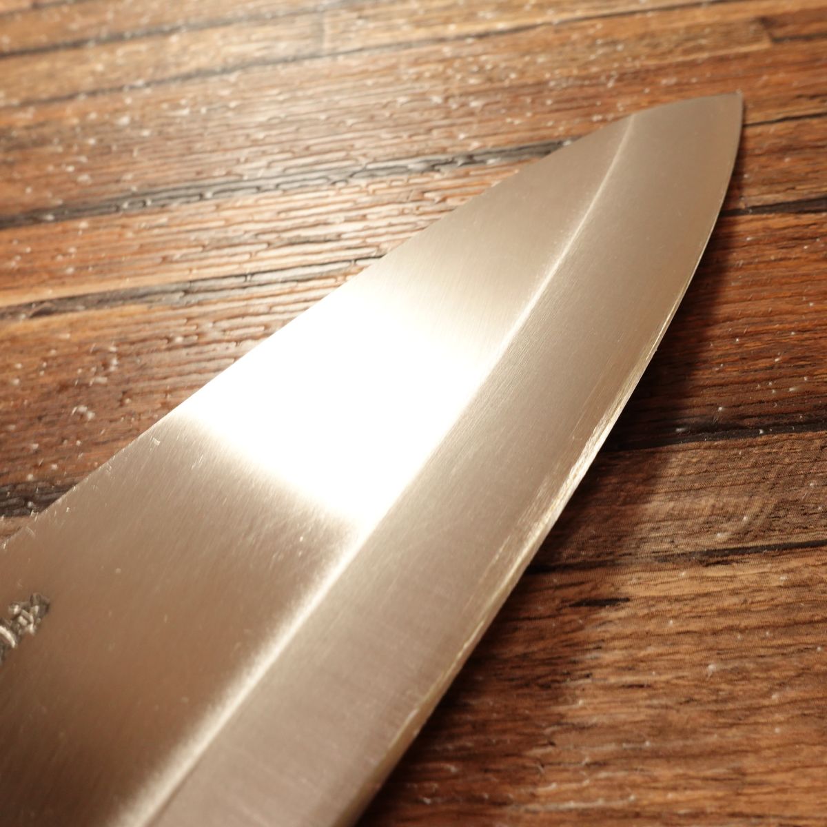 Masamoto Sohonten Deba Knife, Sharpened, White Water Buffalo Handle, Unused Stored Item, Boxed, Small Worm Damage on Handle, 185mm