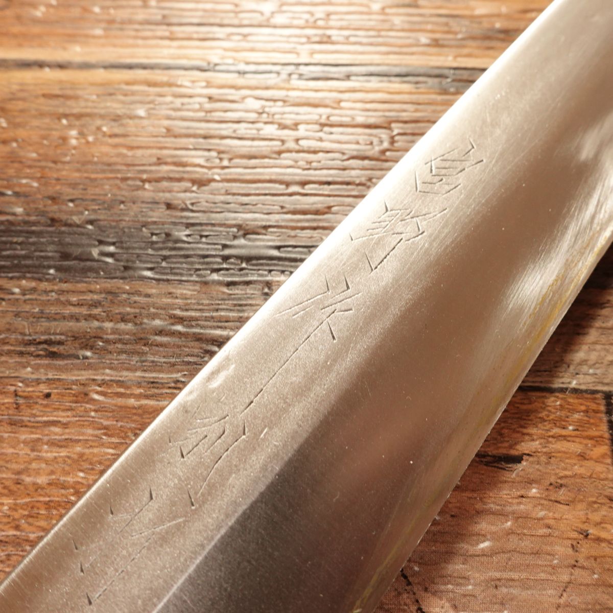 Miyano Yanagiba Knife, Sharpened, Yasuki Blue Steel, Octagonal Buffalo Horn Handle, Minimal Use, 265mm