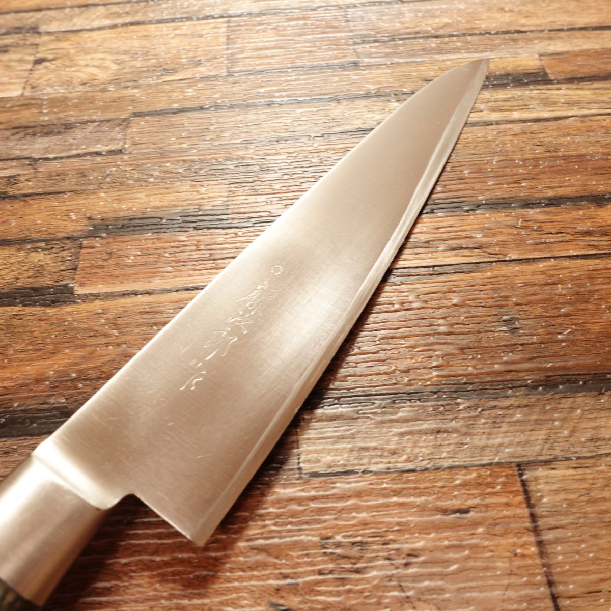 Tojiro Gyuto Knife, Sharpened, All-Purpose Chef’s Knife, Swedish Steel, Honwarikomi, Professional Use, Made by Tojiro, 185mm
