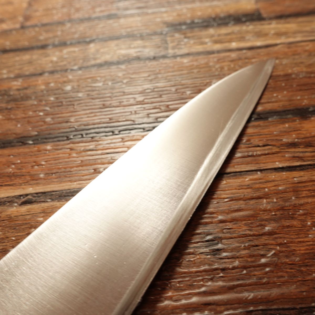 Tojiro Gyuto Knife, Sharpened, All-Purpose Chef’s Knife, Swedish Steel, Honwarikomi, Professional Use, Made by Tojiro, 185mm
