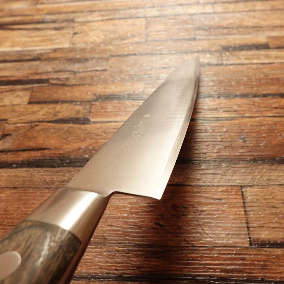 Tojiro Gyuto Knife, Sharpened, All-Purpose Chef’s Knife, Swedish Steel, Honwarikomi, Professional Use, Made by Tojiro, 185mm
