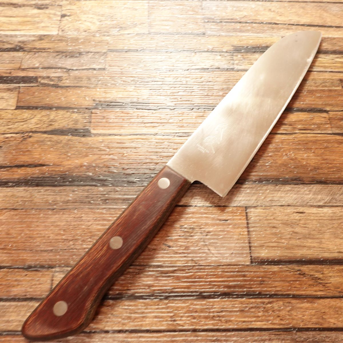 Ujitoshi Santoku Knife, Sharpened, Stainless Steel, All-Purpose Knife, Ultra-Thin, 165mm