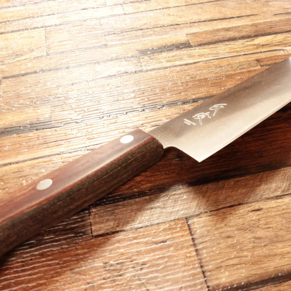 Ujitoshi Santoku Knife, Sharpened, Stainless Steel, All-Purpose Knife, Ultra-Thin, 165mm