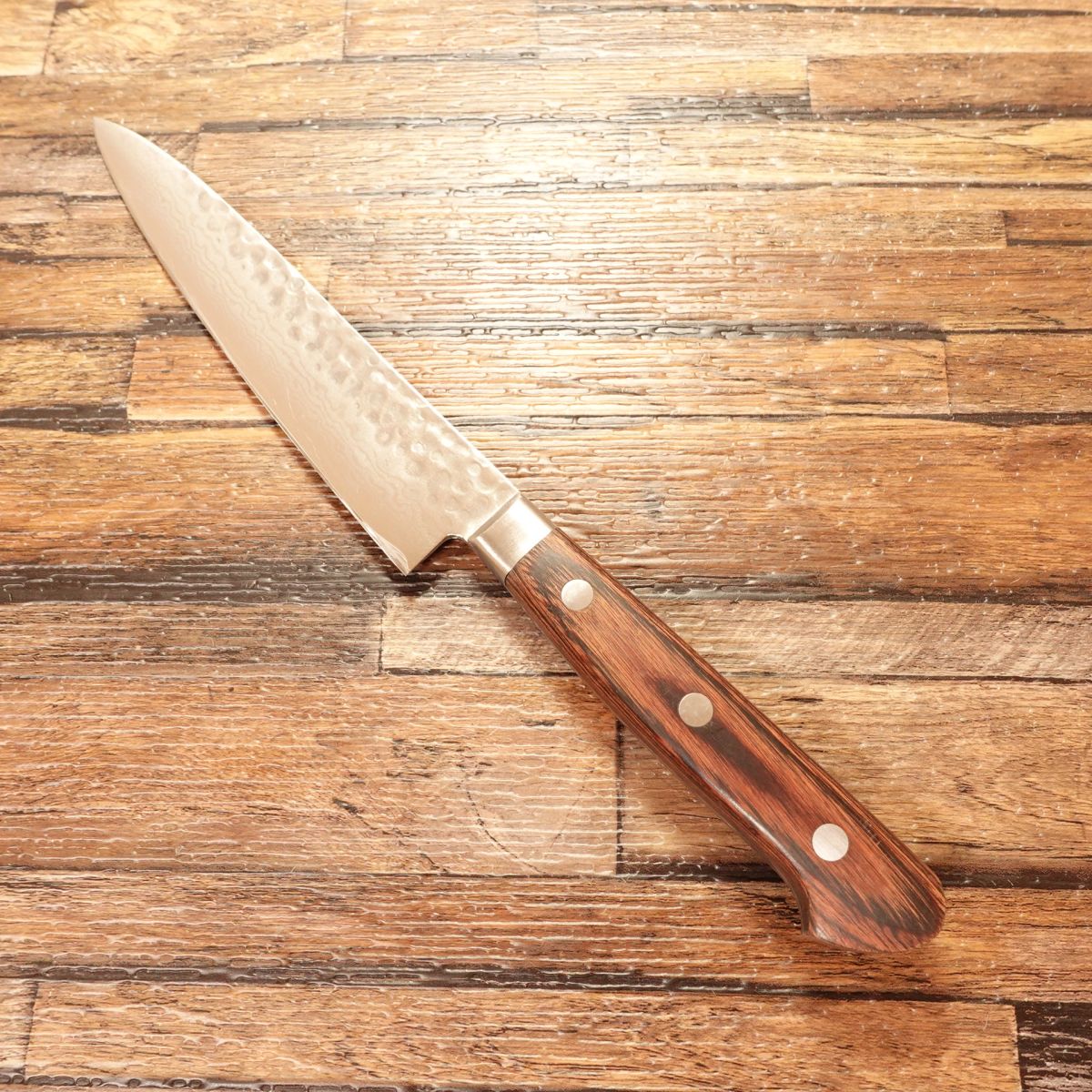 Kikusue Petty Knife, Sharpened, Fruit Knife, Damascus 17-Layer, Hammer Pattern, Mahogany Handle, Nearly Unused, 140mm