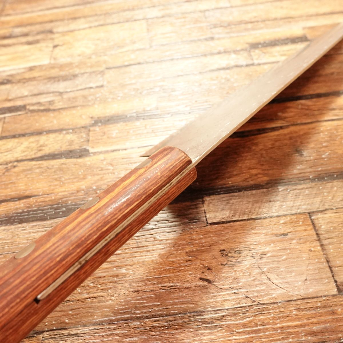 Hozugawa Santoku Knife, Sharpened, Yoshisada, All-Purpose Knife, Hammer Pattern, Honwarikomi, Special Edition, 180mm