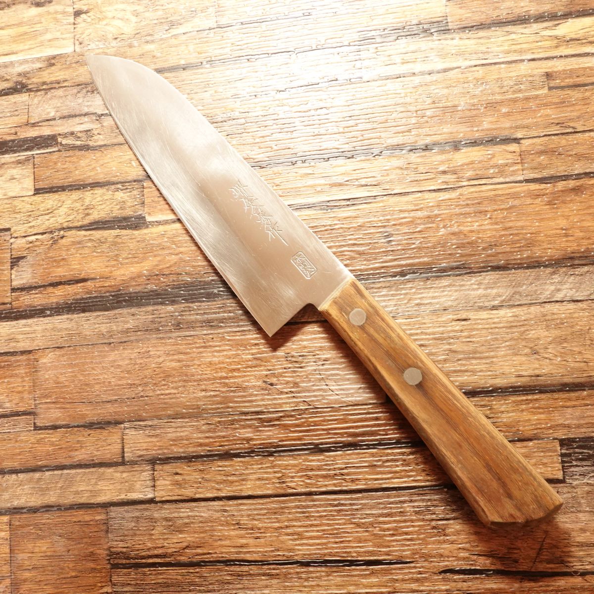 Sakaiya Haruhide Santoku Knife, Sharpened, All‑Purpose, Thin Blade, Genuine Laminated, 165 mm