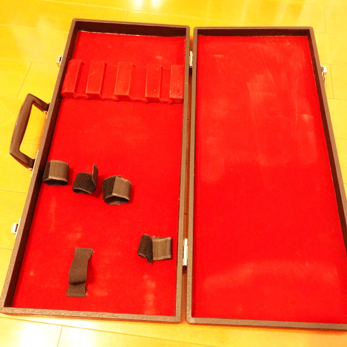 Hard Case for Kitchen Knives, Slim Black Leather Storage Bag, Good Condition