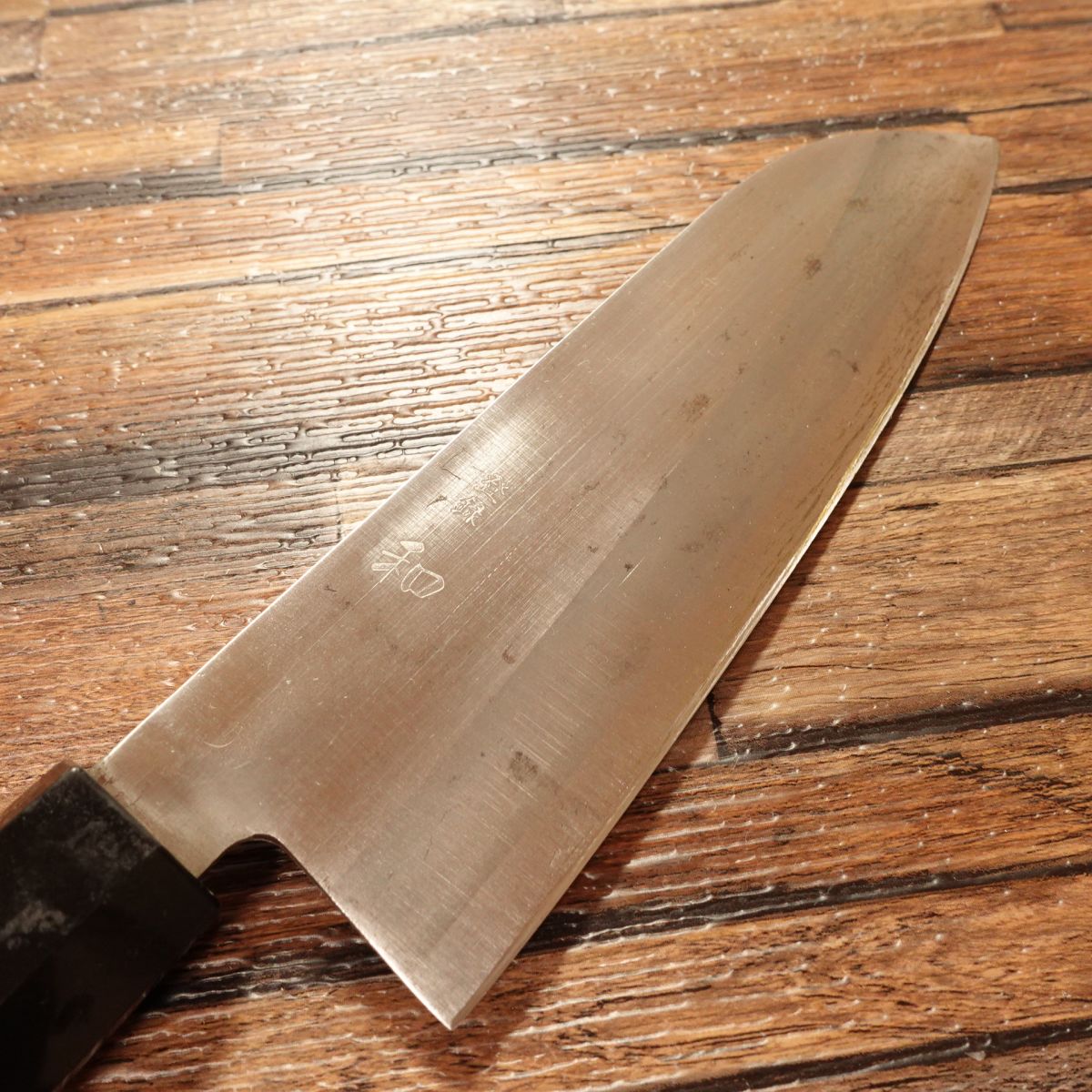 Yawaragi Santoku Knife, Sharpened, All-Purpose Knife, Unique Multi-Faceted Handle, 165mm