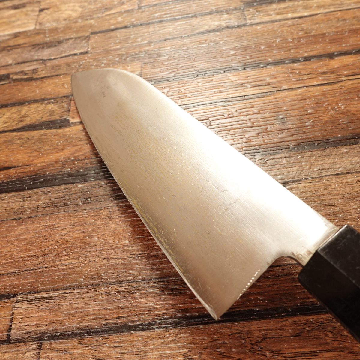 Yawaragi Santoku Knife, Sharpened, All-Purpose Knife, Unique Multi-Faceted Handle, 165mm