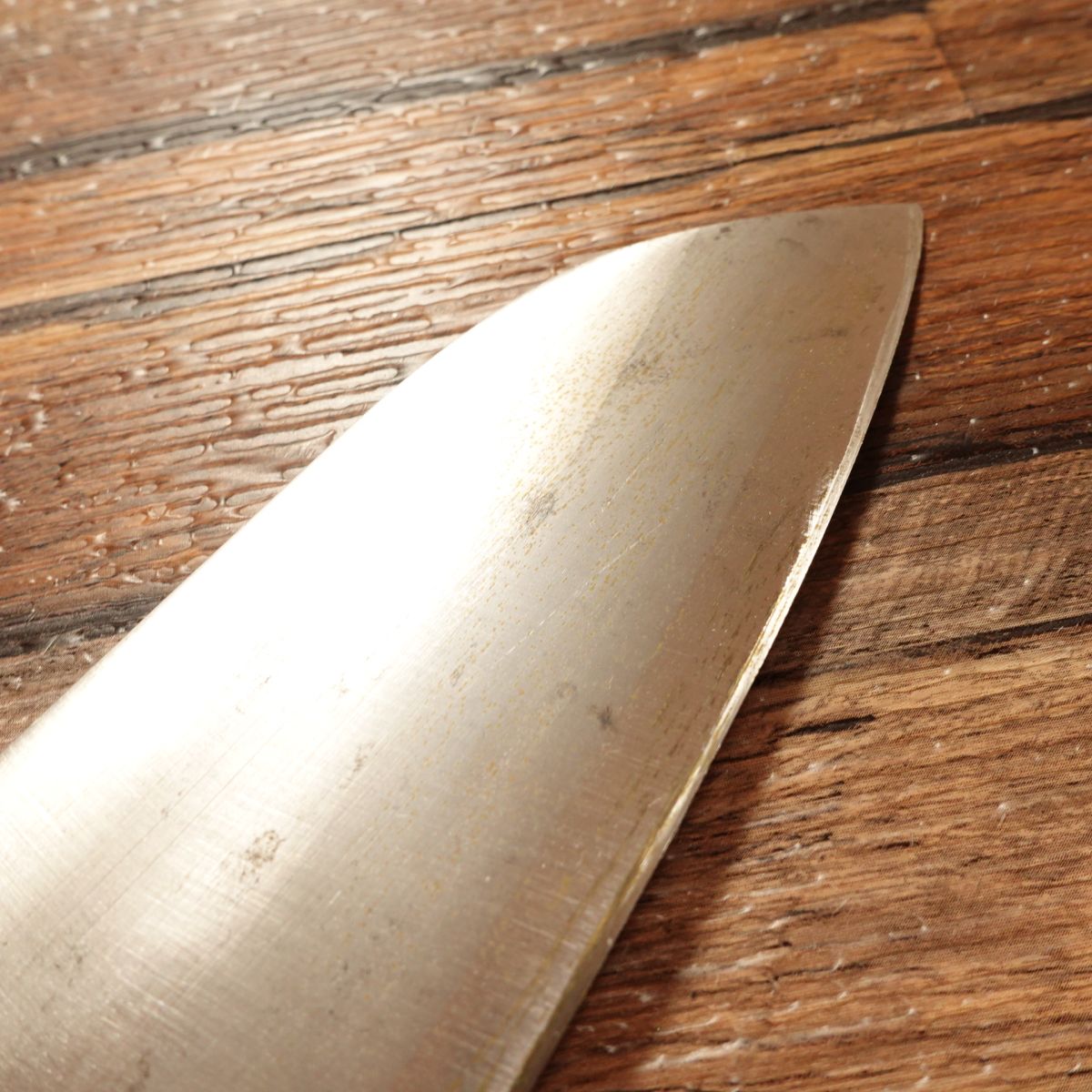 Yawaragi Santoku Knife, Sharpened, All-Purpose Knife, Unique Multi-Faceted Handle, 165mm