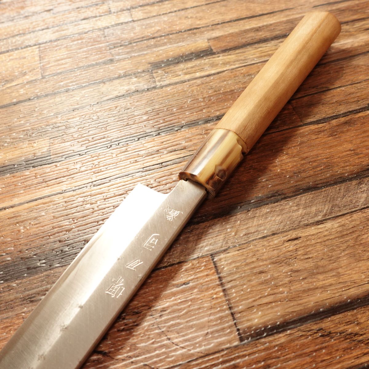 Sakai Toji Fugu-Hiki Knife, Sharpened, White Water Buffalo Handle, Made by Iwakuni, Thin Sashimi Knife, For Fugu and Tessa, 245mm