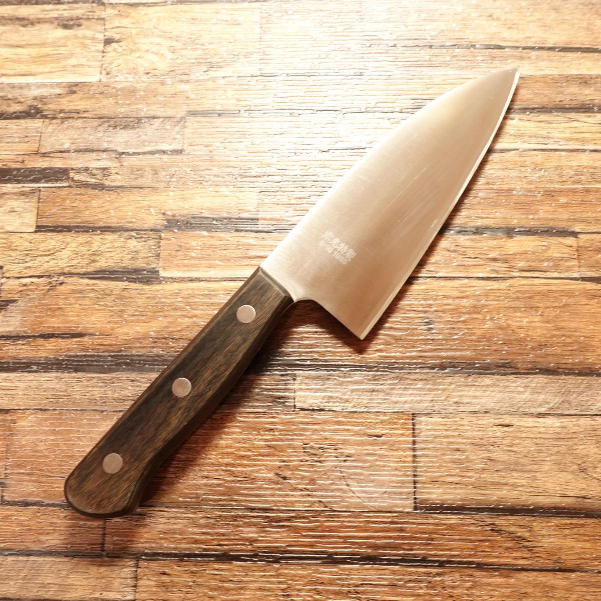 Munemitsu Deba Knife, Sharpened, Medium Deba, Silver Paper No. 3, Nearly Single‑Bevel, Yasuki Steel, YHC G‑90, 135 mm