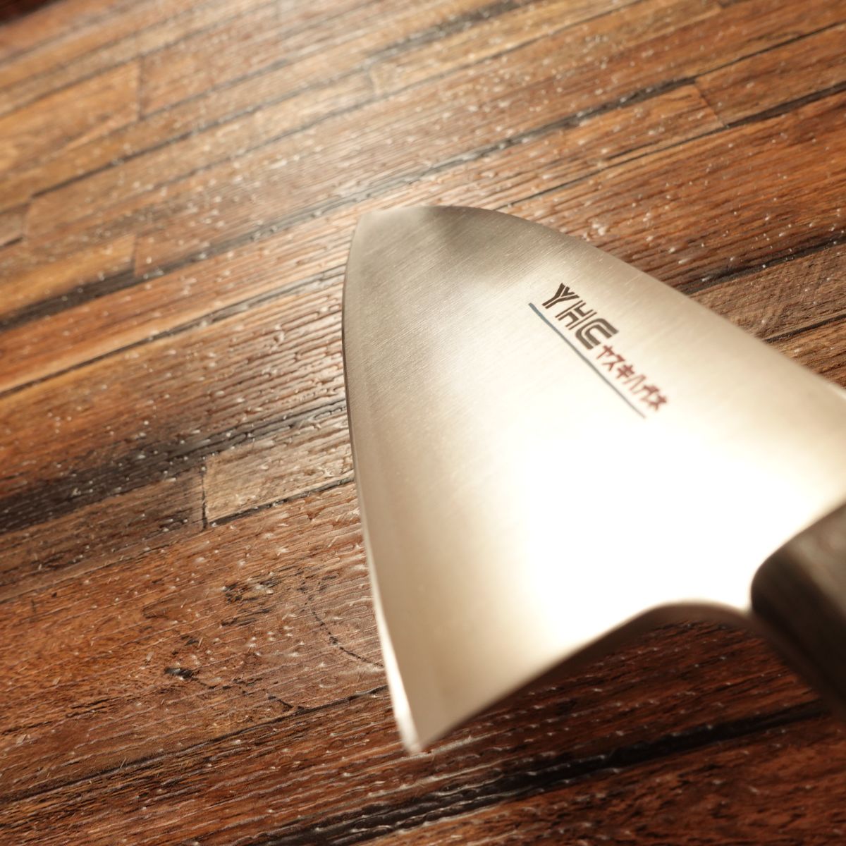 Munemitsu Deba Knife, Sharpened, Medium Deba, Silver Paper No. 3, Nearly Single‑Bevel, Yasuki Steel, YHC G‑90, 135 mm