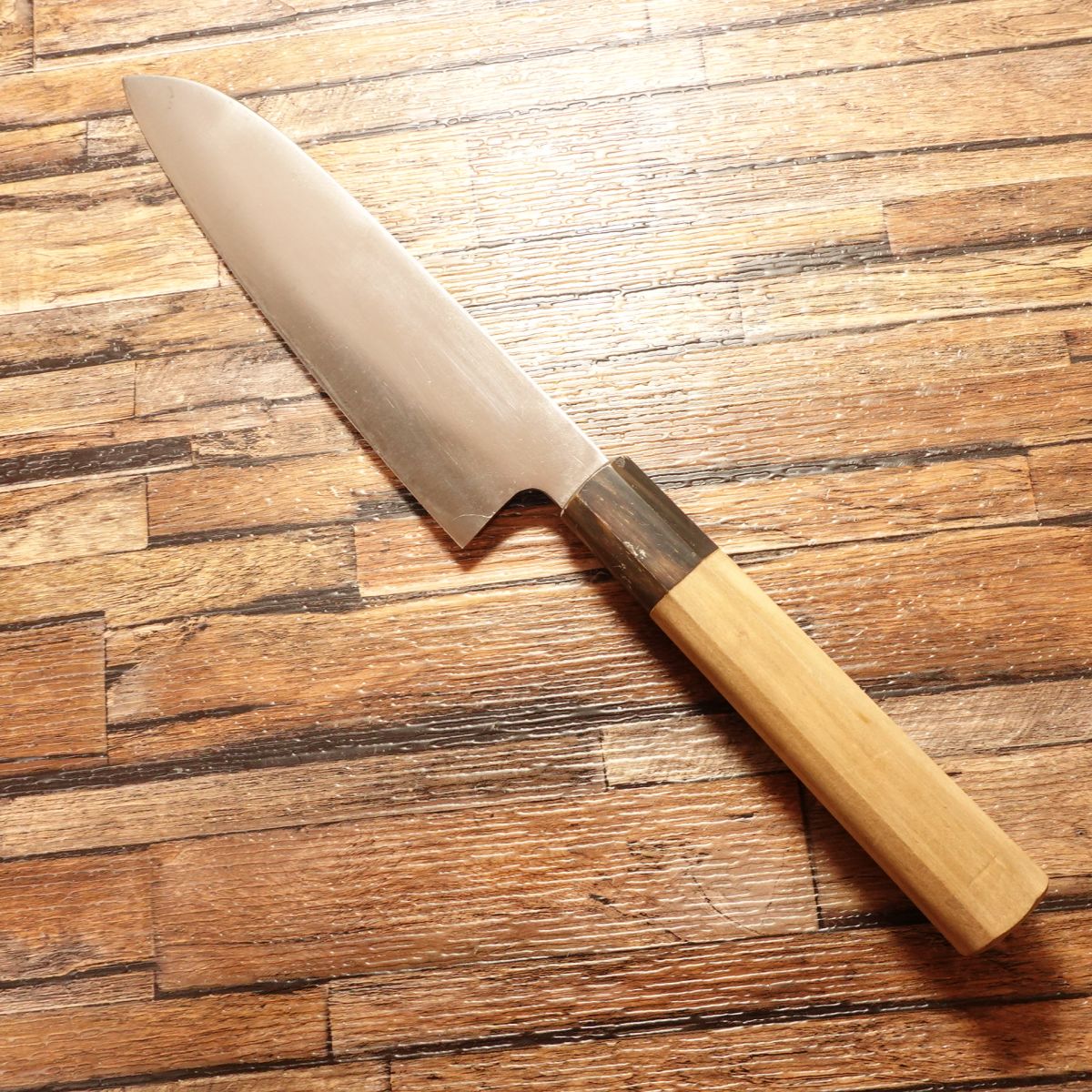 Sakai Hidetada Santoku Knife, Sharpened, Water Buffalo Octagonal Handle, All‑Purpose, Hagane, With Sakai Hammered Blade Label, Traditional Craft, 175 mm