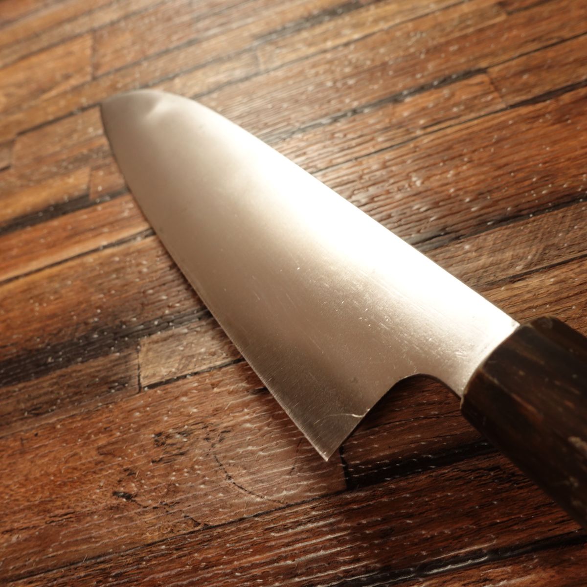 Sakai Hidetada Santoku Knife, Sharpened, Water Buffalo Octagonal Handle, All‑Purpose, Hagane, With Sakai Hammered Blade Label, Traditional Craft, 175 mm