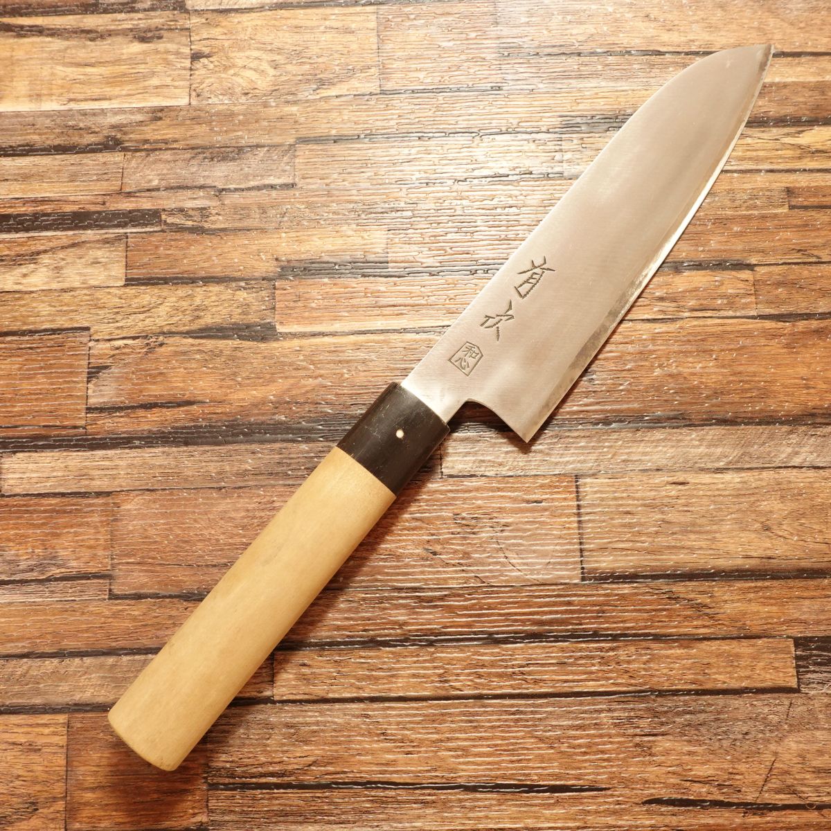 Aritsugu Wa-Santoku Knife, Sharpened, “Wagokoro”, Water Buffalo Handle, Warikomi, 180mm