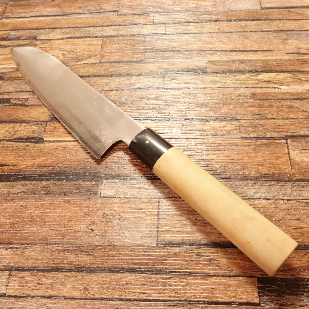Aritsugu Wa-Santoku Knife, Sharpened, “Wagokoro”, Water Buffalo Handle, Warikomi, 180mm