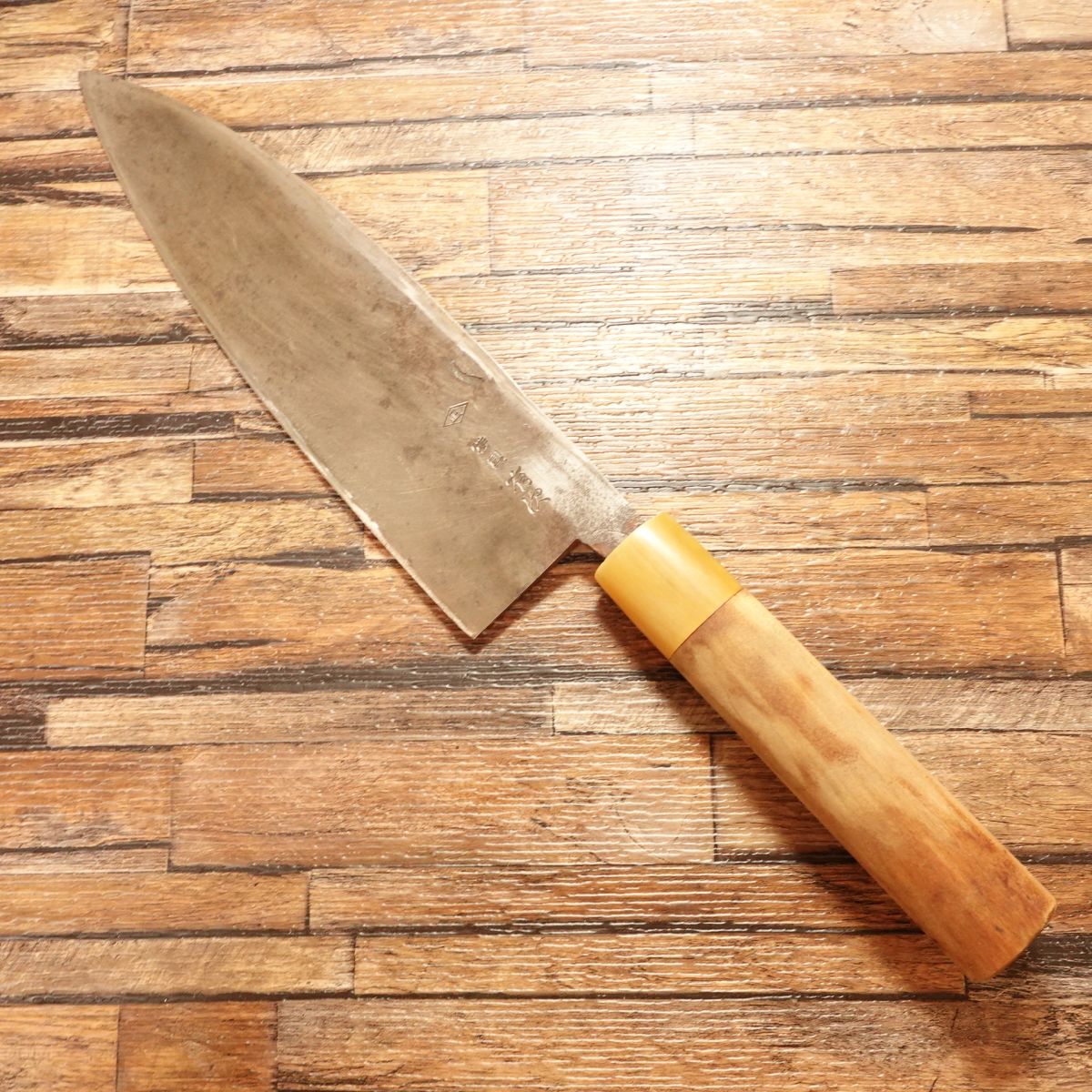 Aritsugu Large Deba Knife, Sharpened, White Water Buffalo Handle, Premium Model, 240mm