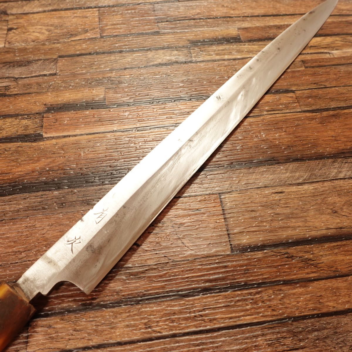 Aritsugu Yanagiba Knife, Sharpened, White Water Buffalo Handle, Sashimi Knife, Light Use, 320mm