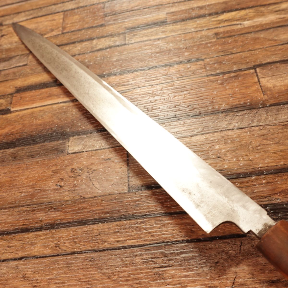 Aritsugu Yanagiba Knife, Sharpened, White Water Buffalo Handle, Sashimi Knife, Light Use, 320mm