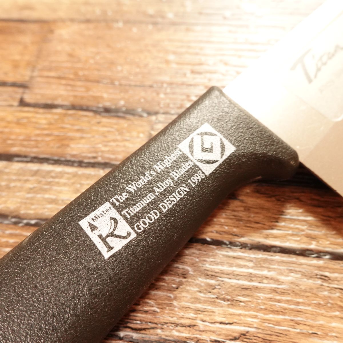 Titan21 Santoku Knife, Sharpened, All-Purpose Knife, Titanium Silver, Good Design Award, Nearly Unused, 170mm