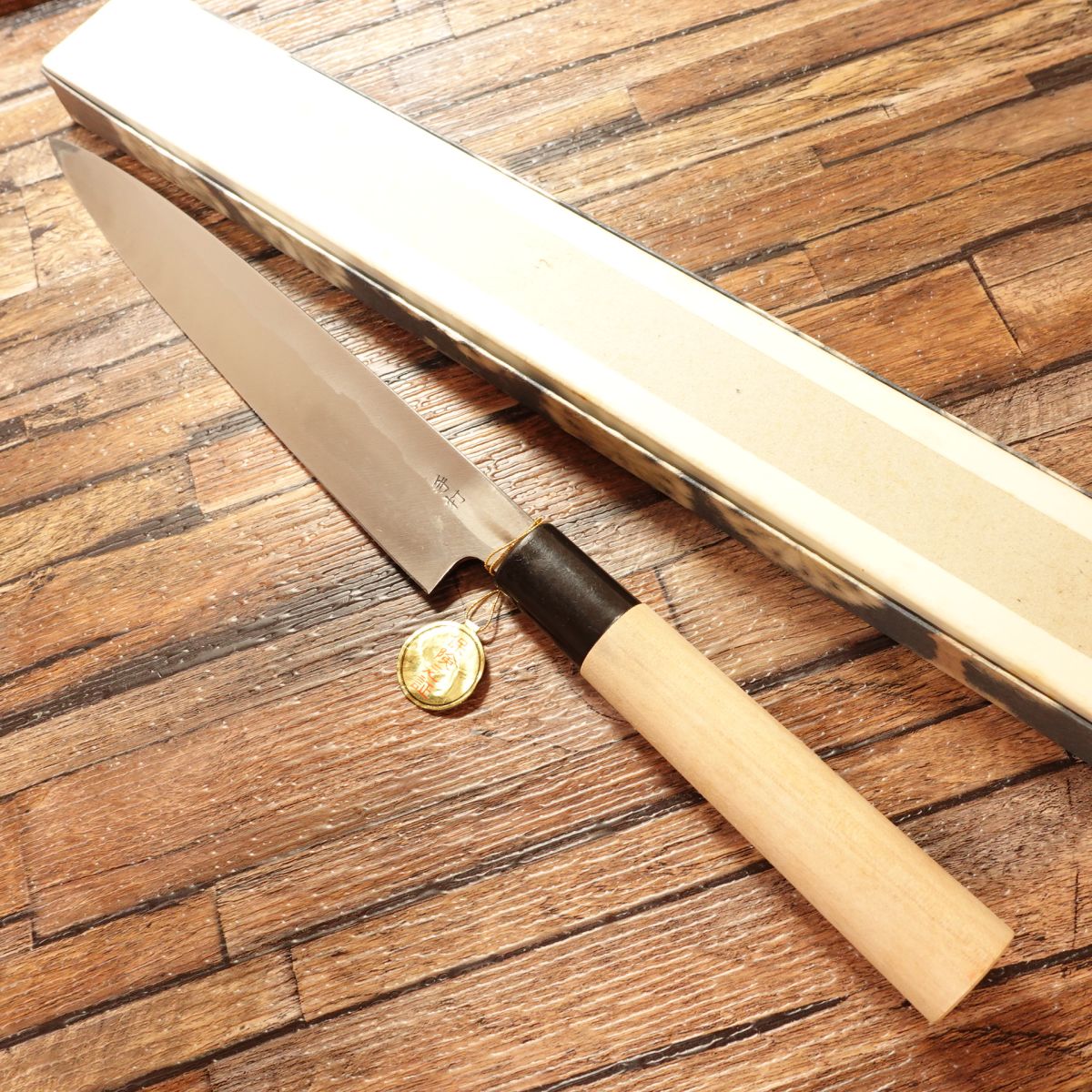 Mitake Yanagiba Knife, Sharpened, Kurouchi, Hammered Pattern, Sashimi Knife, Unused Stored Item, With Tag and Seal, Boxed, 210mm