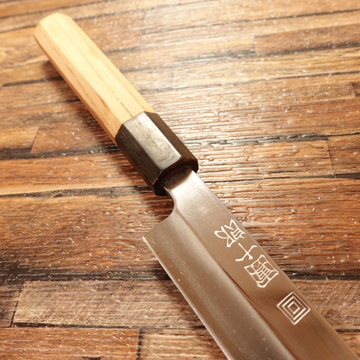 [HYPER REBORN] Danjuro Yanagiba Knife, Sharpened, Water Buffalo Octagonal Handle, Semi-Mirror Finish, Sashimi Knife, Yasuki Blue Steel #2, Kiya, 210mm