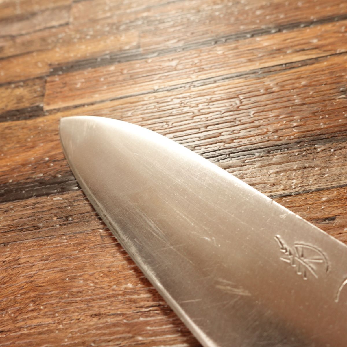 Kikuichimonji Norimune Santoku Knife, Sharpened, All-Purpose Knife, Special Hon-Warigomi, Double-Bevel, 180mm
